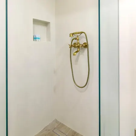 Villa Kamena U Mirnoj Ulici Blizu Centra Trogira Trogir